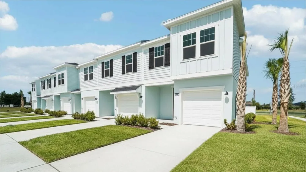 6844 HOLCOMBE DOWN DRIVE Zephyrhills, FL 33541