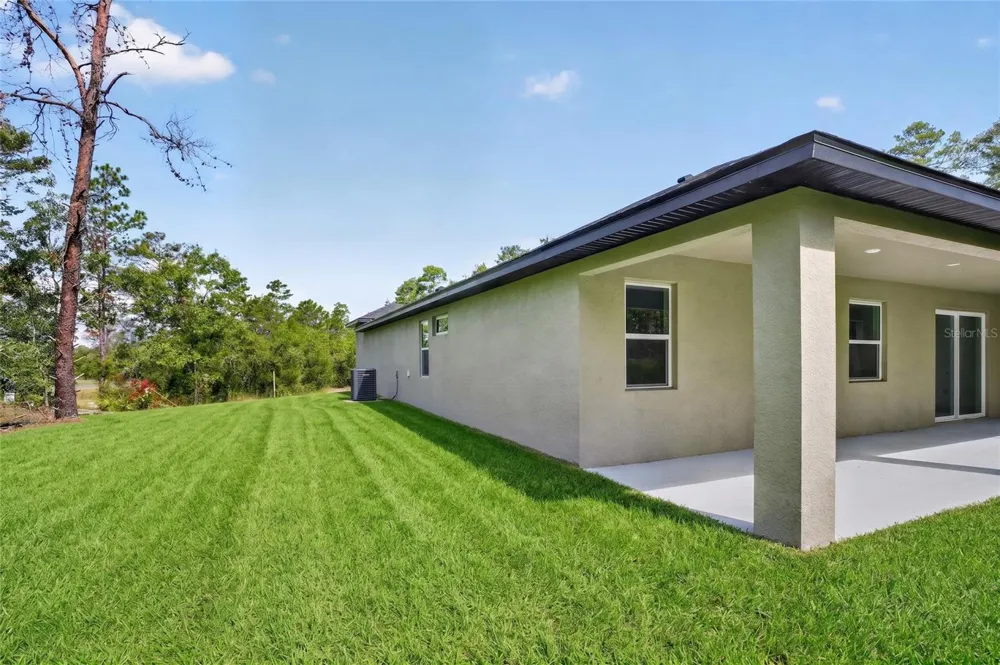 4 LONE PINE STREET Homosassa, FL 34446