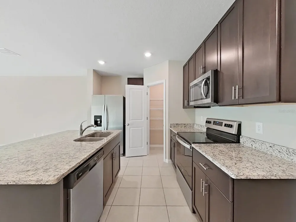 2763 SCARLET BAY PLACE Brandon, FL 33510