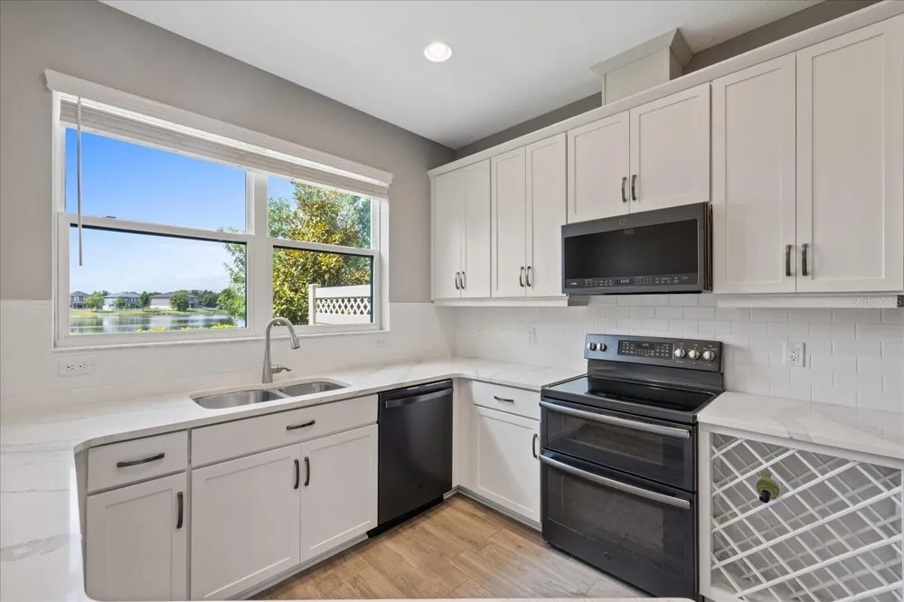 18876 BEAUTYBERRY COURT Lutz, FL 33558
