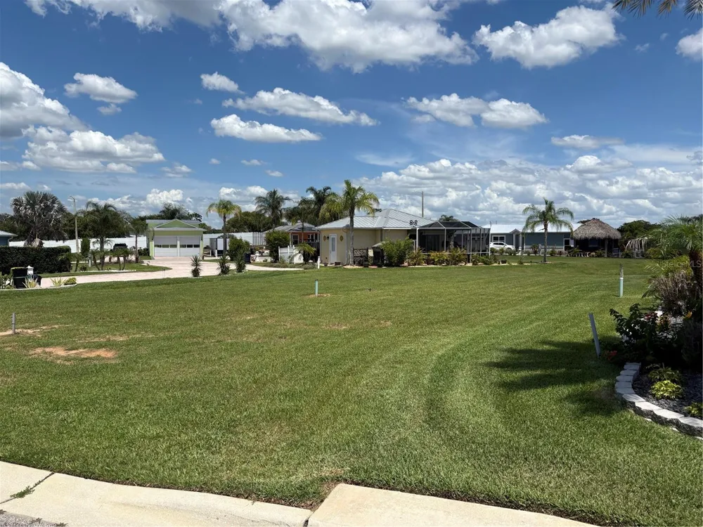 2884 WOOD DUCK DRIVE Polk City, FL 33868