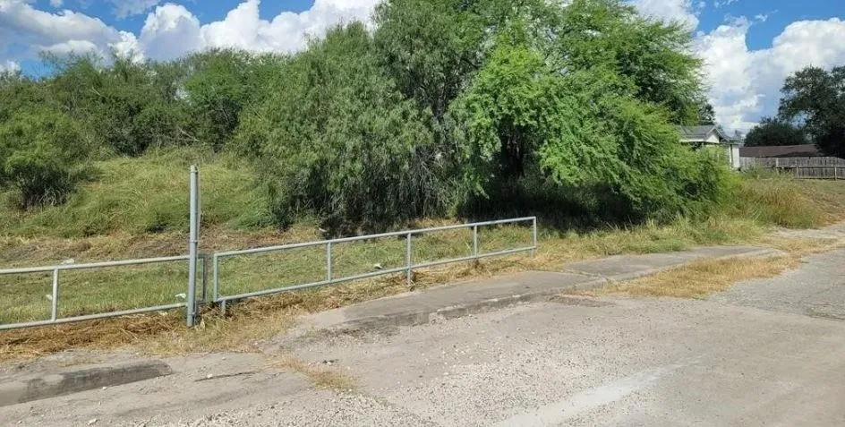 610 W Avenue I Kingsville, TX 78363