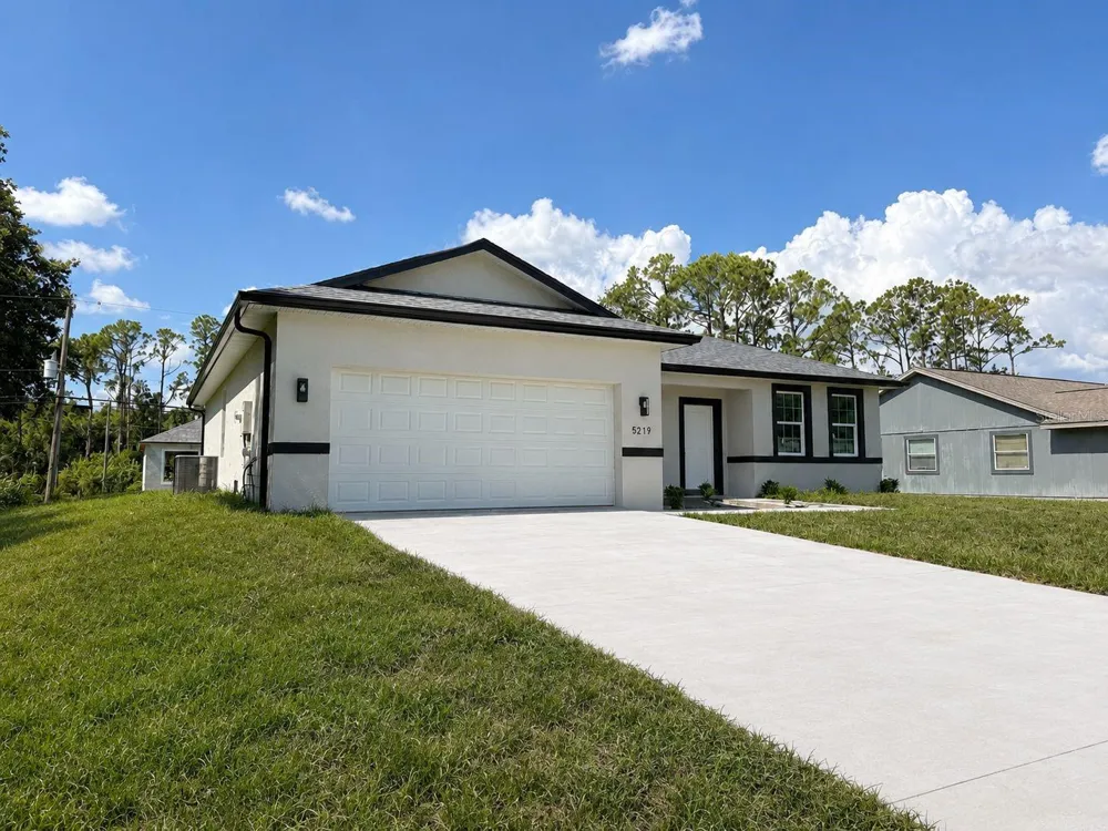 5219 SYLVANIA AVENUE North Port, FL 34291
