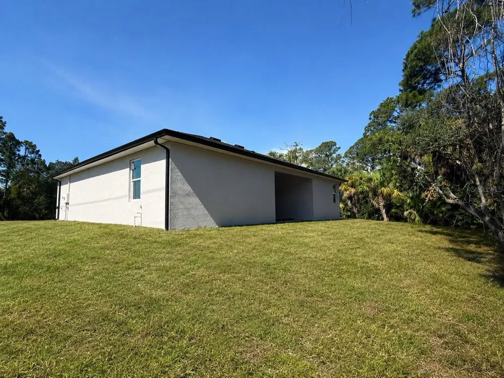 3964 LAS VEGAS AVENUE North Port, FL 34288