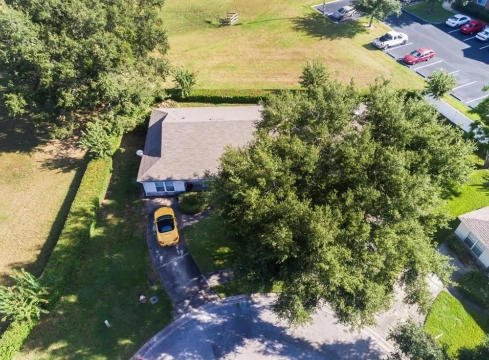 1730 TROPICAL COURT Tavares, FL 32778