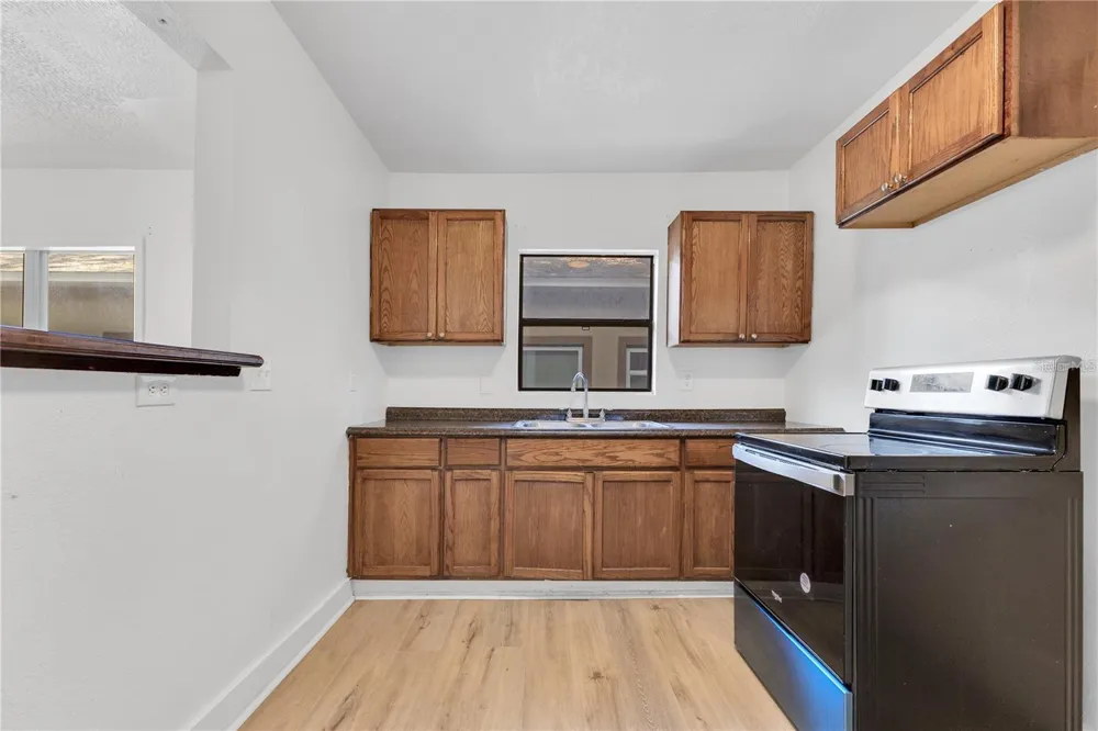 1029 COLYER STREET Orlando, FL 32805