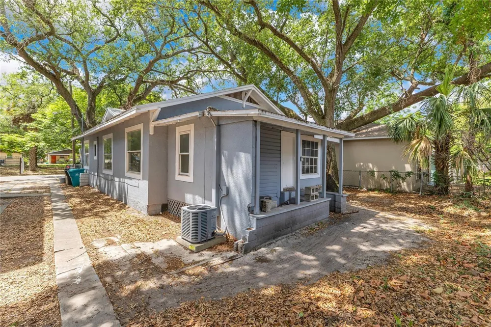1029 COLYER STREET Orlando, FL 32805