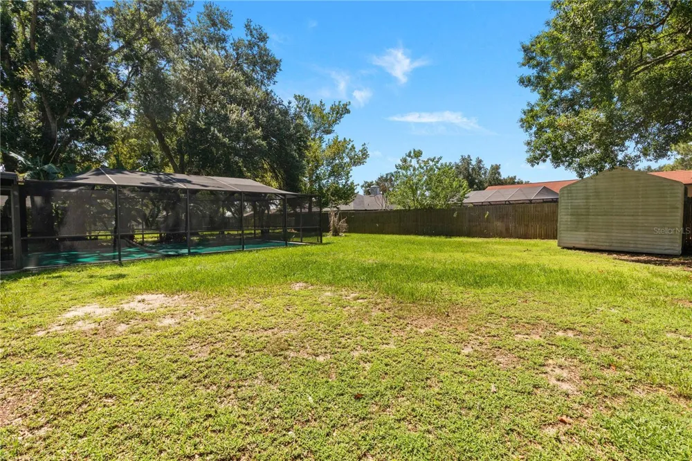 2417 ROSLYN LANE Lakeland, FL 33812