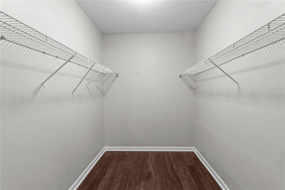 2417 ROSLYN LANE Lakeland, FL 33812