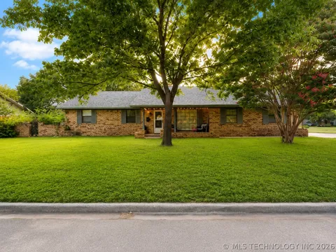 1425 Hargrove