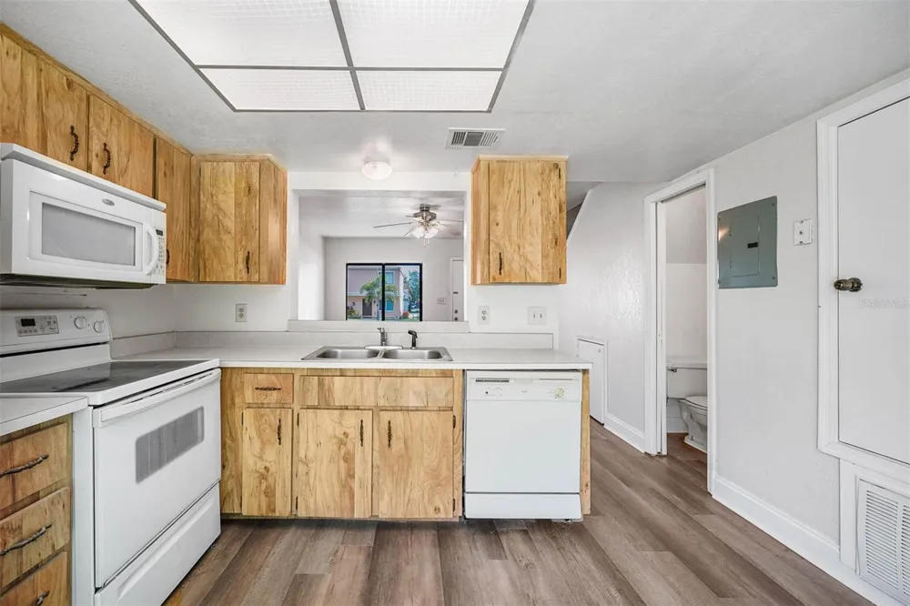 12062 TIFT CIRCLE Orlando, FL 32826