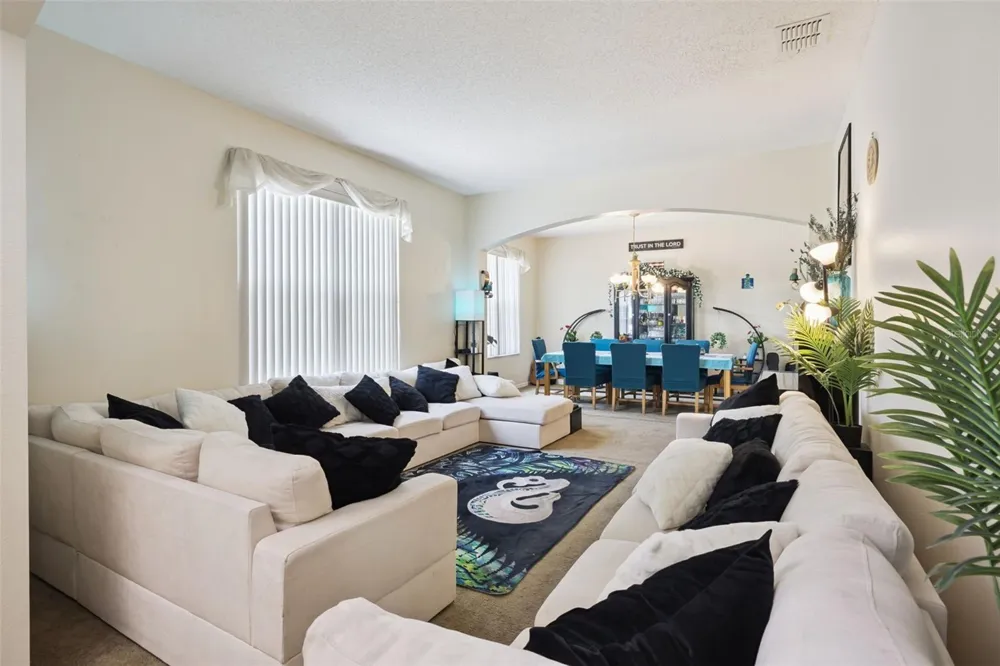 1603 JOHNS COVE LN Oakland, FL 34787
