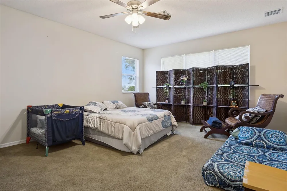 1603 JOHNS COVE LN Oakland, FL 34787