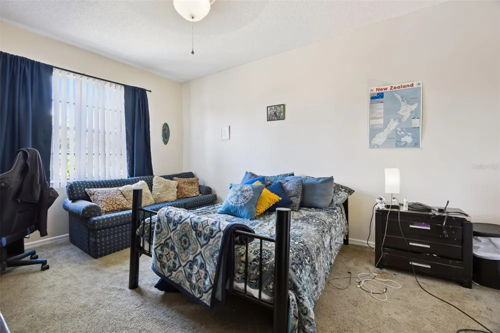 1603 JOHNS COVE LN Oakland, FL 34787