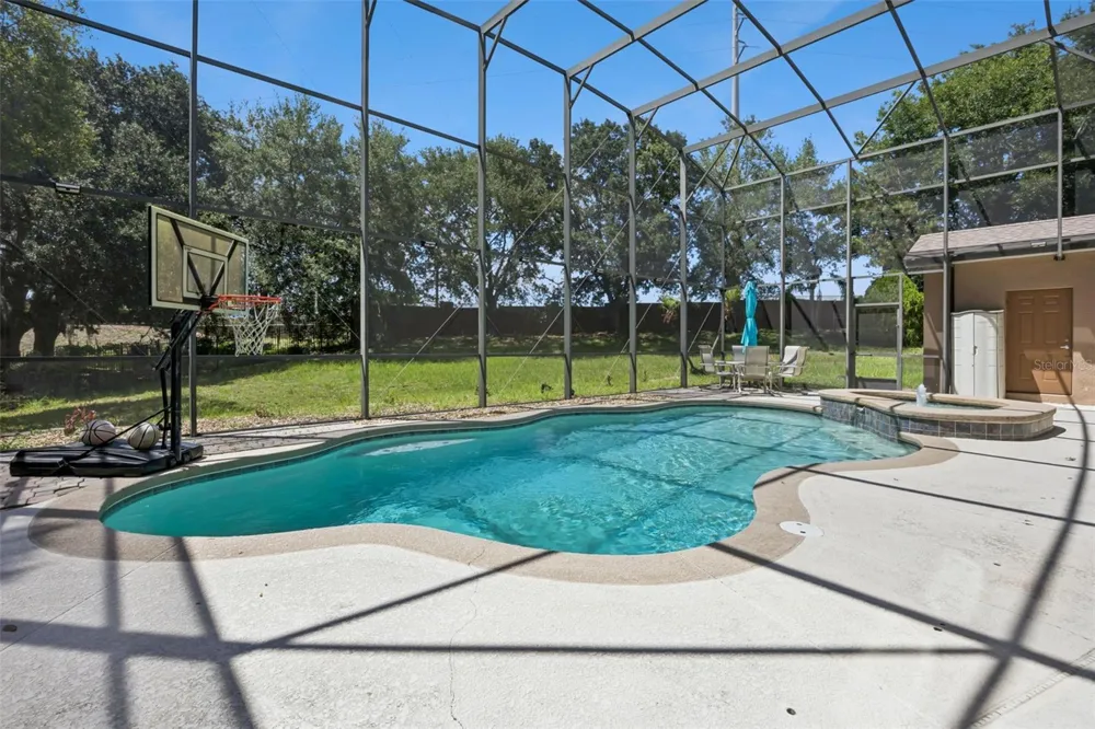 1603 JOHNS COVE LN Oakland, FL 34787