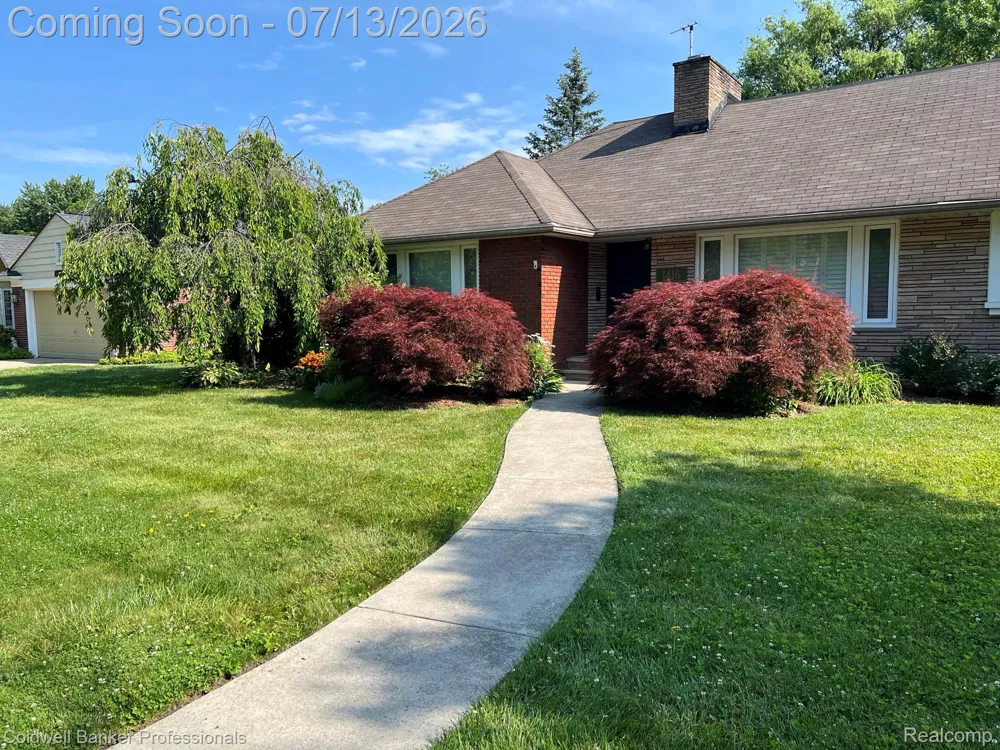 1416 Renaud Road Grosse Pointe Woods City, MI 48236