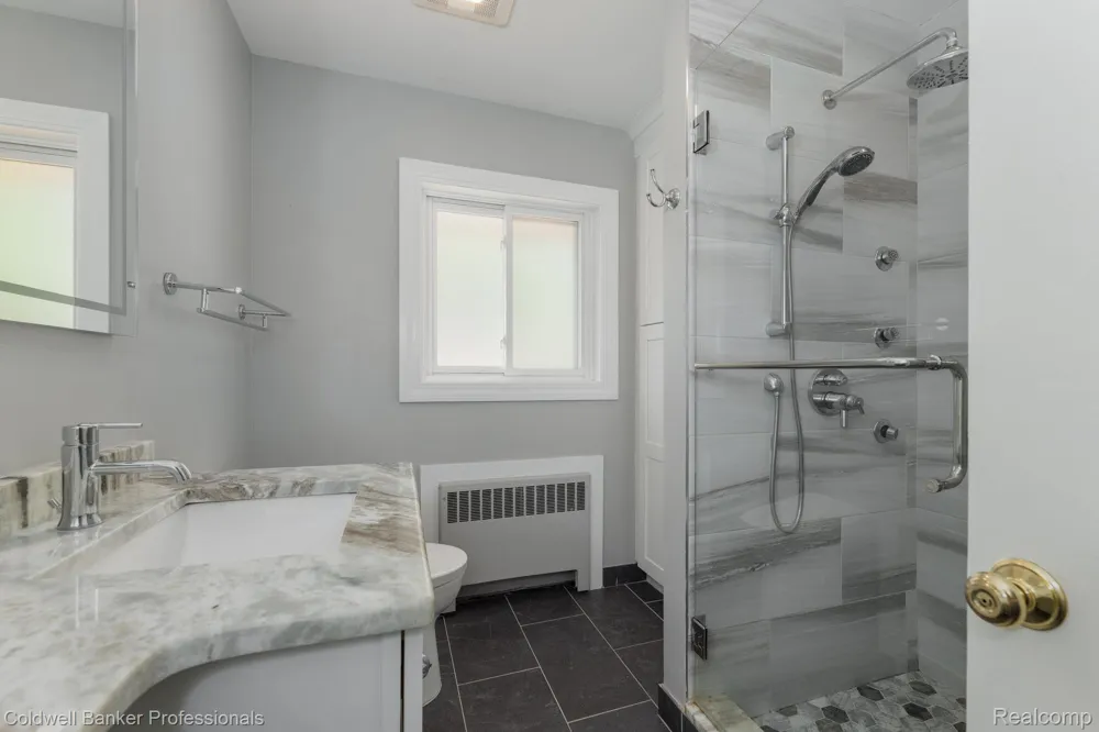 1416 Renaud Road Grosse Pointe Woods City, MI 48236