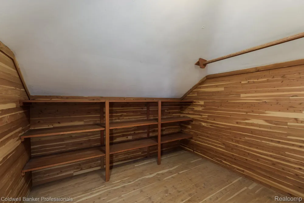 1416 Renaud Road Grosse Pointe Woods City, MI 48236