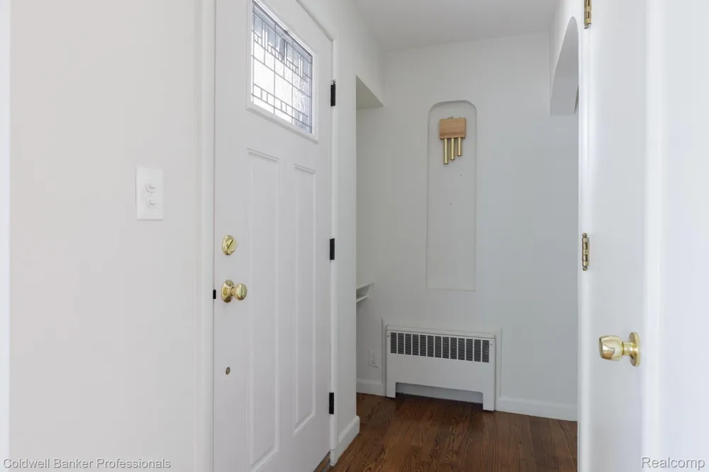 1416 Renaud Road Grosse Pointe Woods City, MI 48236