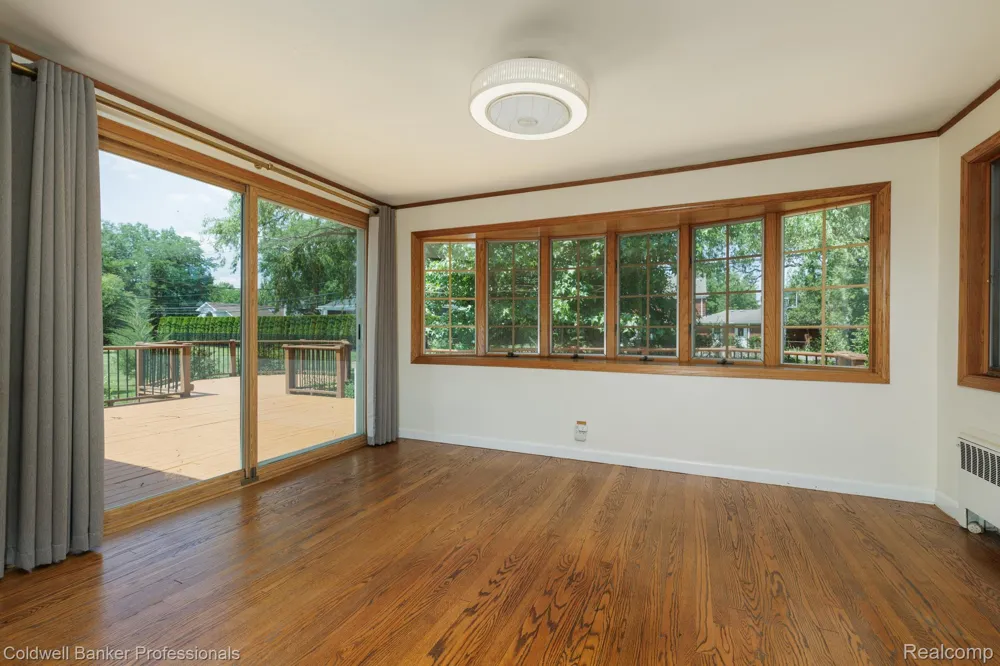 1416 Renaud Road Grosse Pointe Woods City, MI 48236