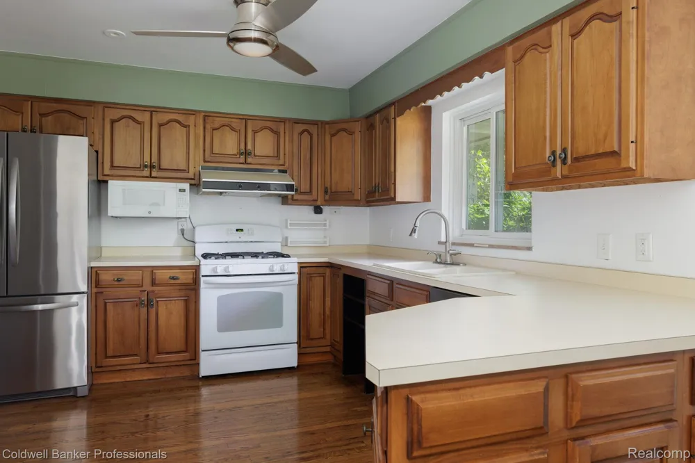 1416 Renaud Road Grosse Pointe Woods City, MI 48236