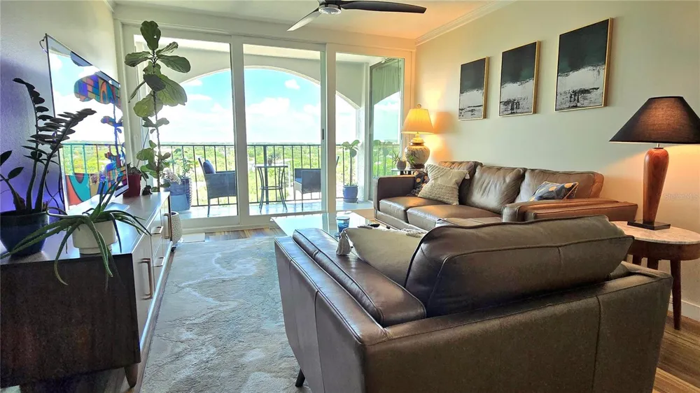 3211 W SWANN AVENUE #1110 Tampa, FL 33609