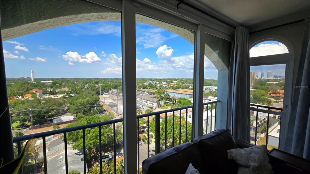 3211 W SWANN AVENUE #1110 Tampa, FL 33609