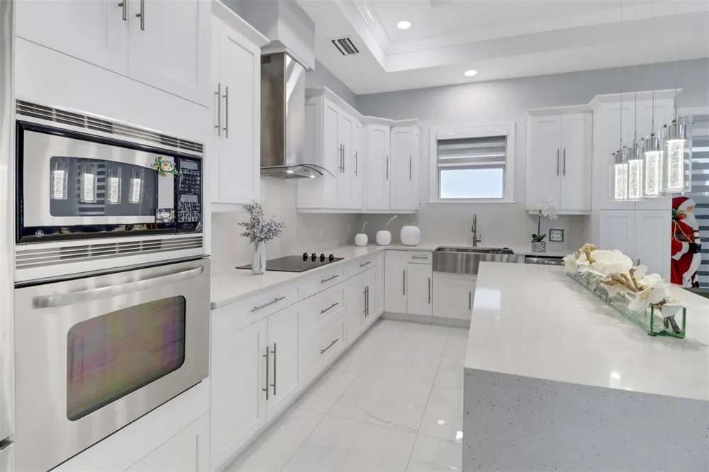 2394 45TH AVENUE NE Naples, FL 34120