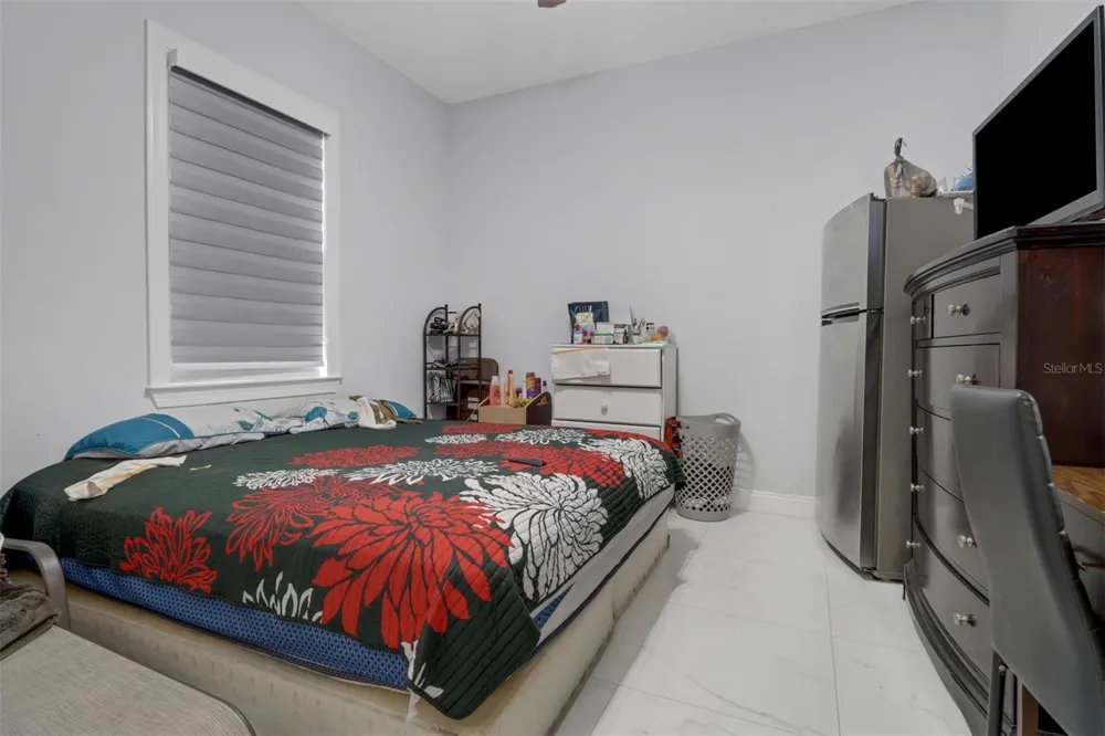 2394 45TH AVENUE NE Naples, FL 34120