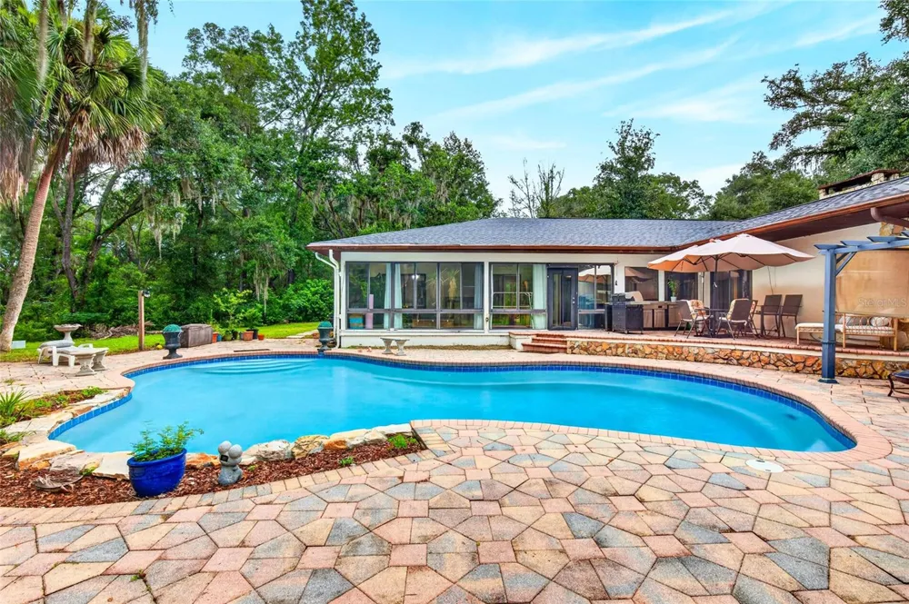 11795 SW HIGHWAY 484 Dunnellon, FL 34432