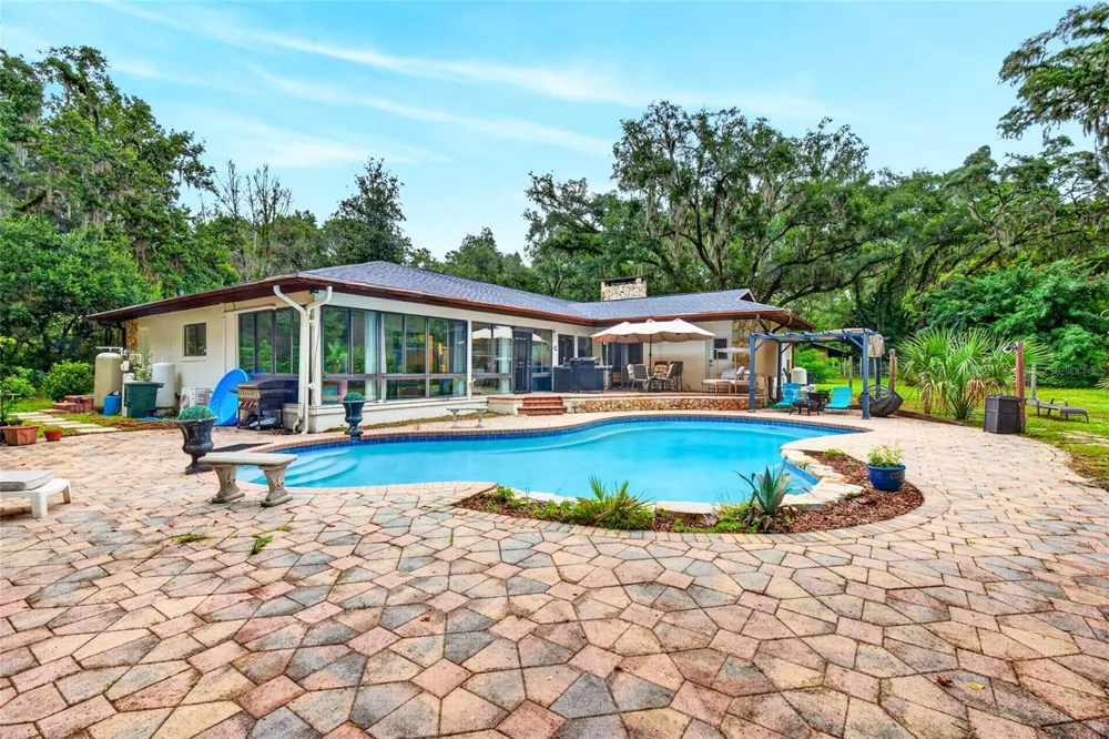 11795 SW HIGHWAY 484 Dunnellon, FL 34432