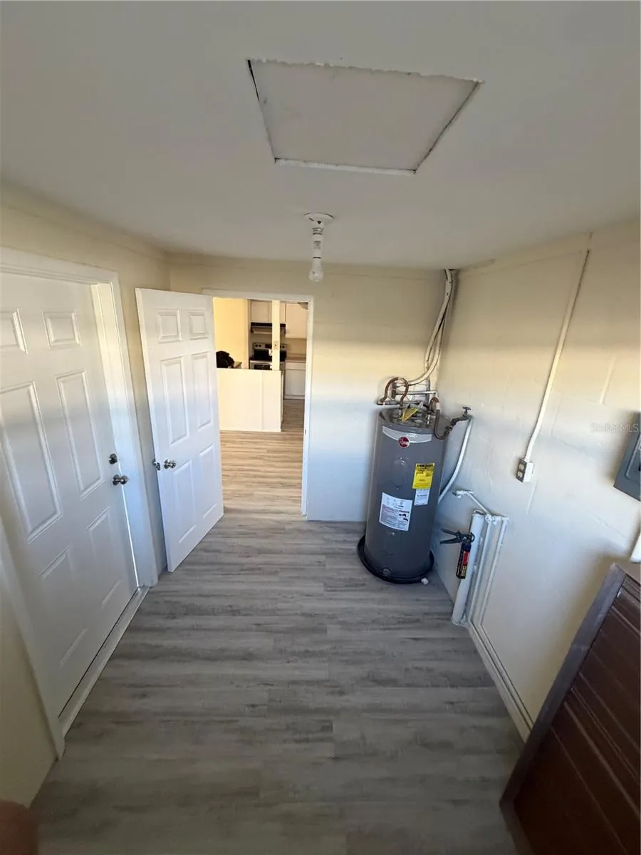 1923 FRUITLAND PARK CIRCLE Eagle Lake, FL 33839