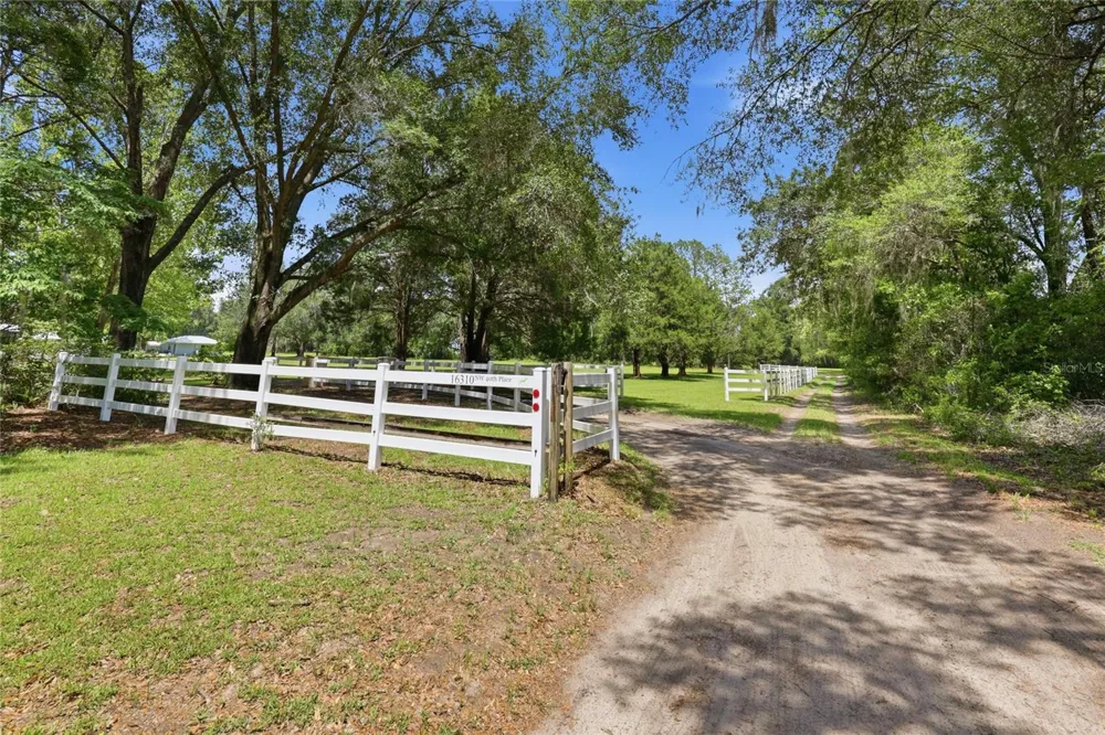 16310 NW 40TH PLACE Newberry, FL 32669