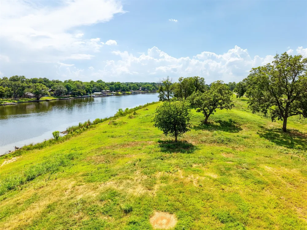 1090 River Ranch Lane Weatherford, TX 76087