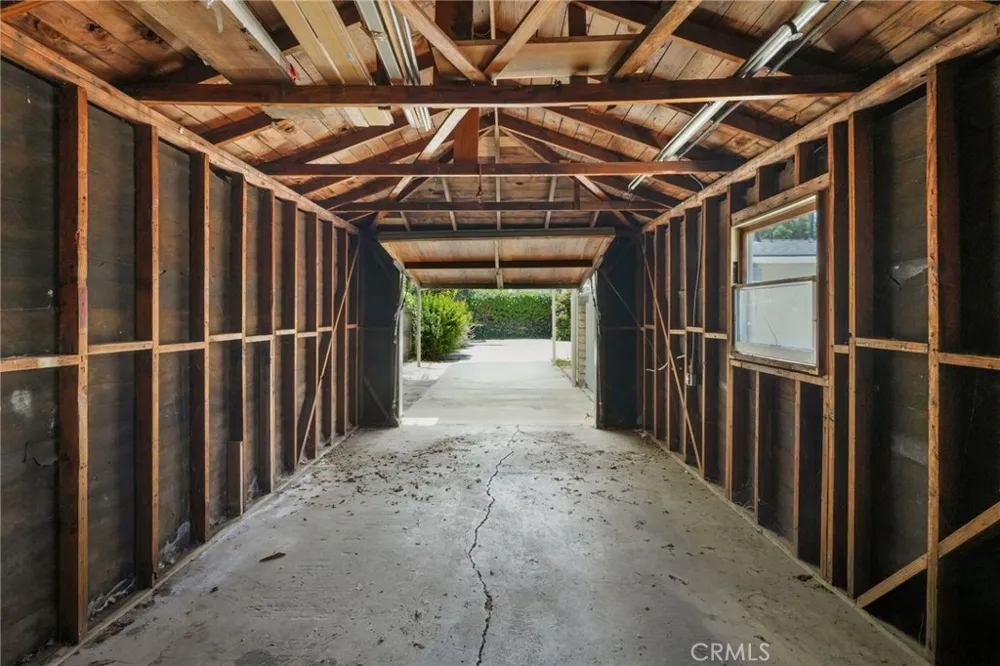 15841 Marlin Place Lake Balboa, CA 91406