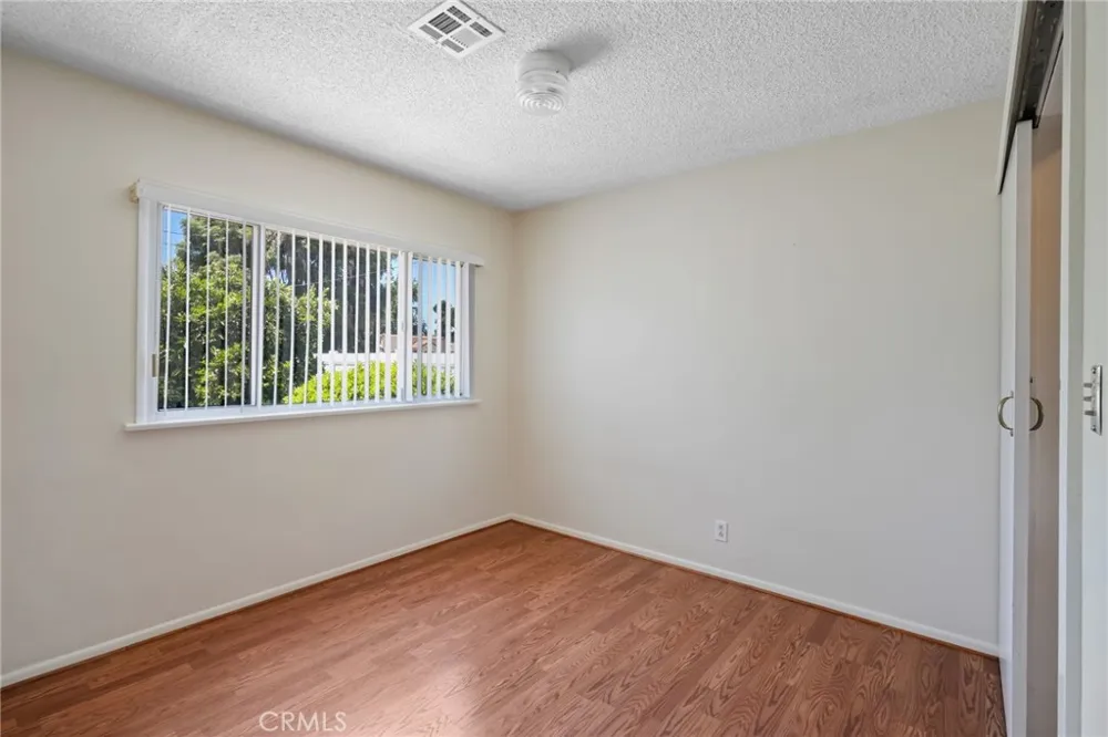 15841 Marlin Place Lake Balboa, CA 91406