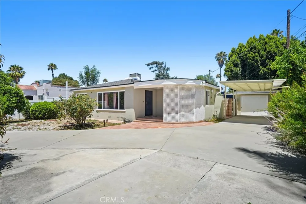 15841 Marlin Place Lake Balboa, CA 91406