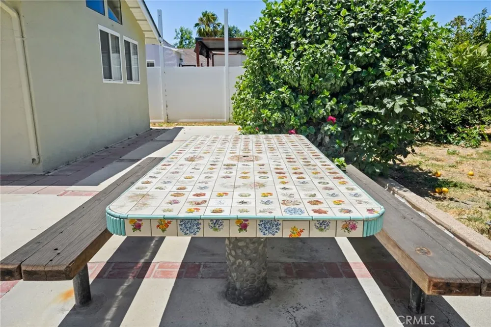 15841 Marlin Place Lake Balboa, CA 91406