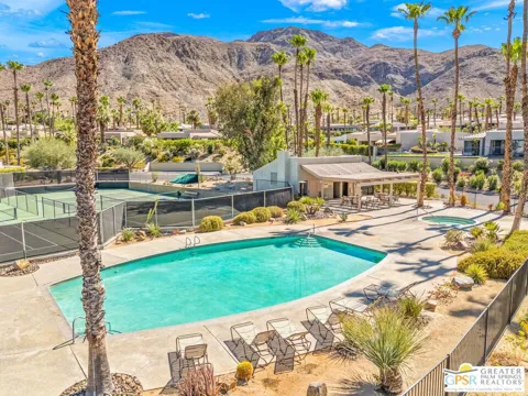 33 Mirage Cove Drive