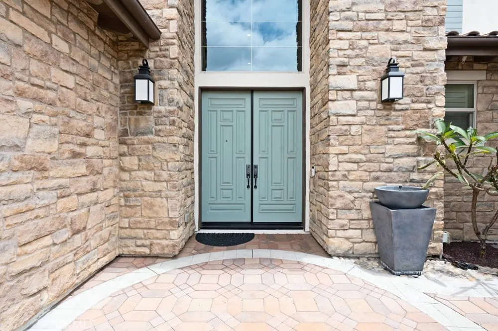 16635 Flint Hollow Place Chino Hills, CA 91709