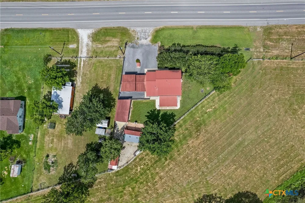 605 State Highway 172 Ganado, TX 77962