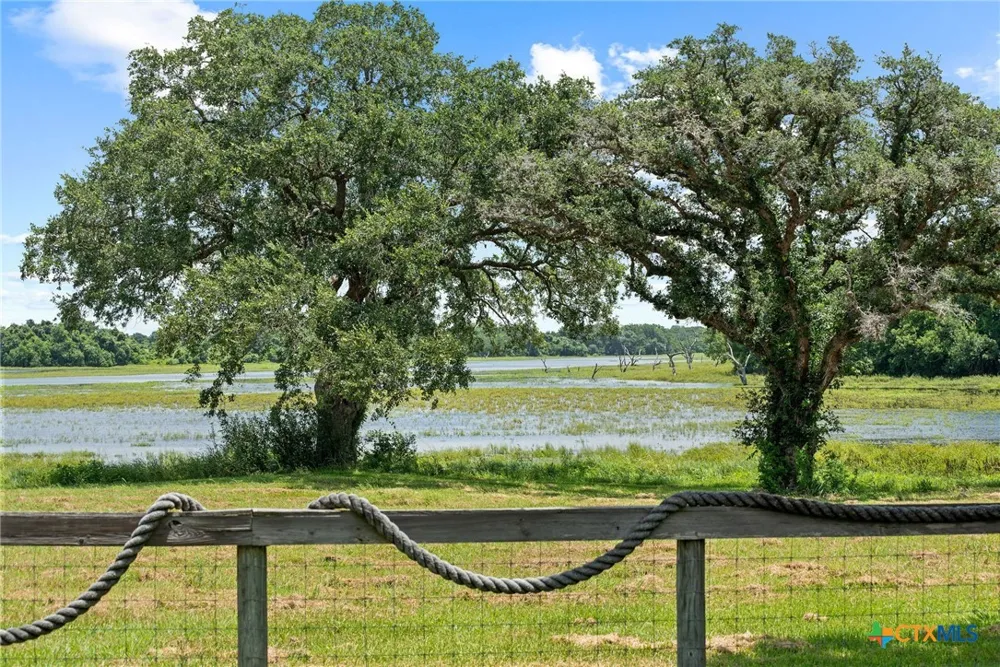 605 State Highway 172 Ganado, TX 77962