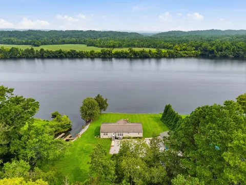616 Layman Cir