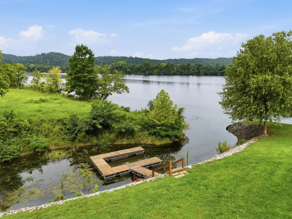 616 Layman Cir Decatur, TN 37322