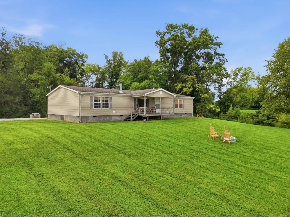 616 Layman Cir Decatur, TN 37322