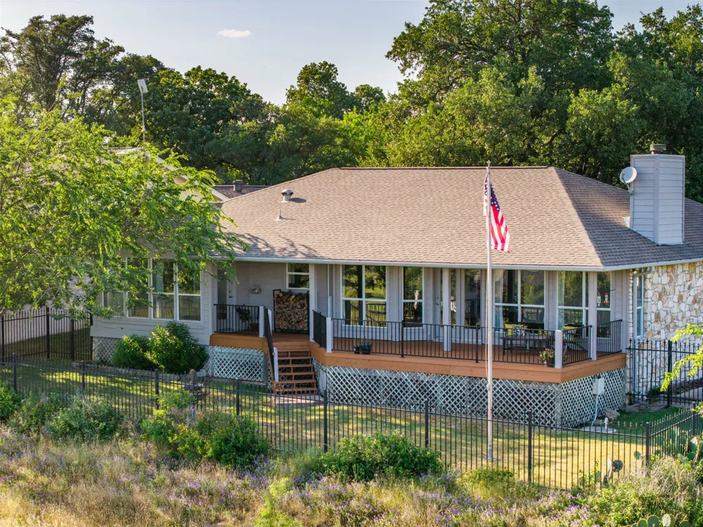 2807 Declaration Circle Lago Vista, TX 78645
