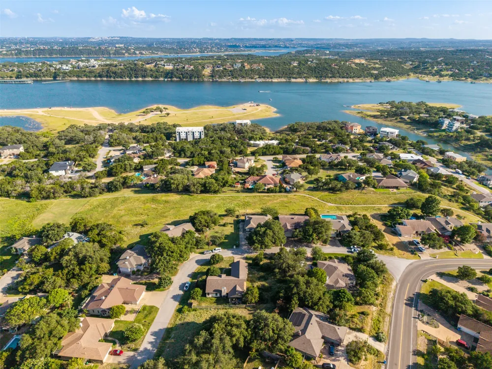 2807 Declaration Circle Lago Vista, TX 78645