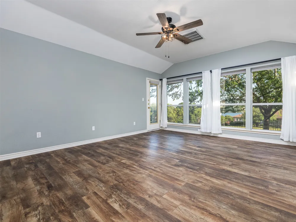 2807 Declaration Circle Lago Vista, TX 78645