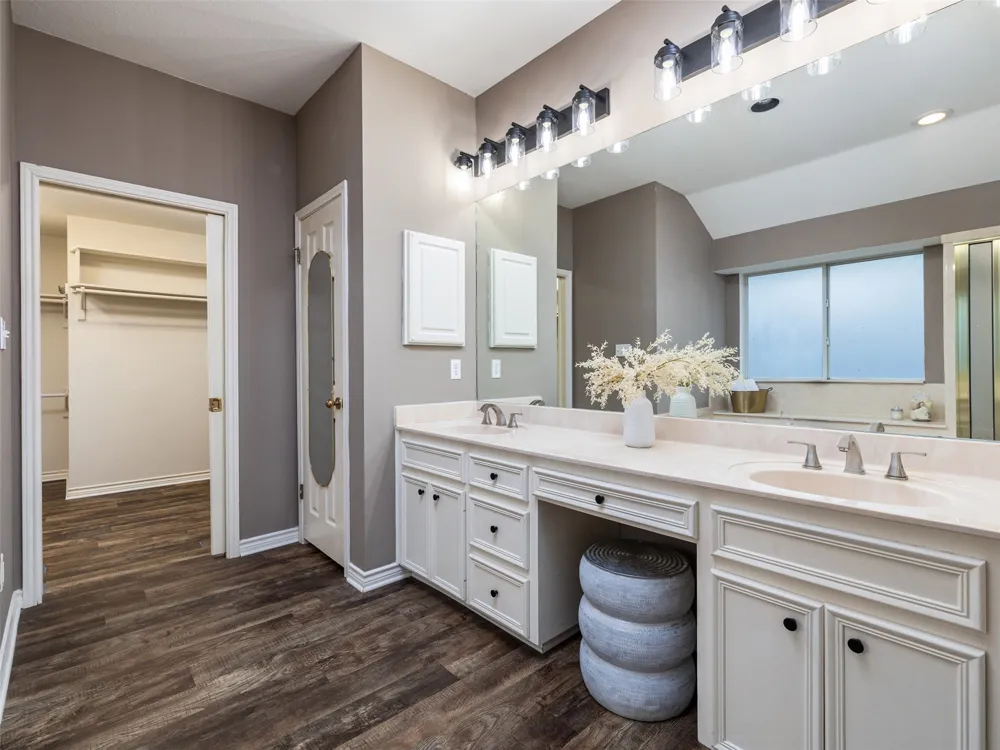 2807 Declaration Circle Lago Vista, TX 78645