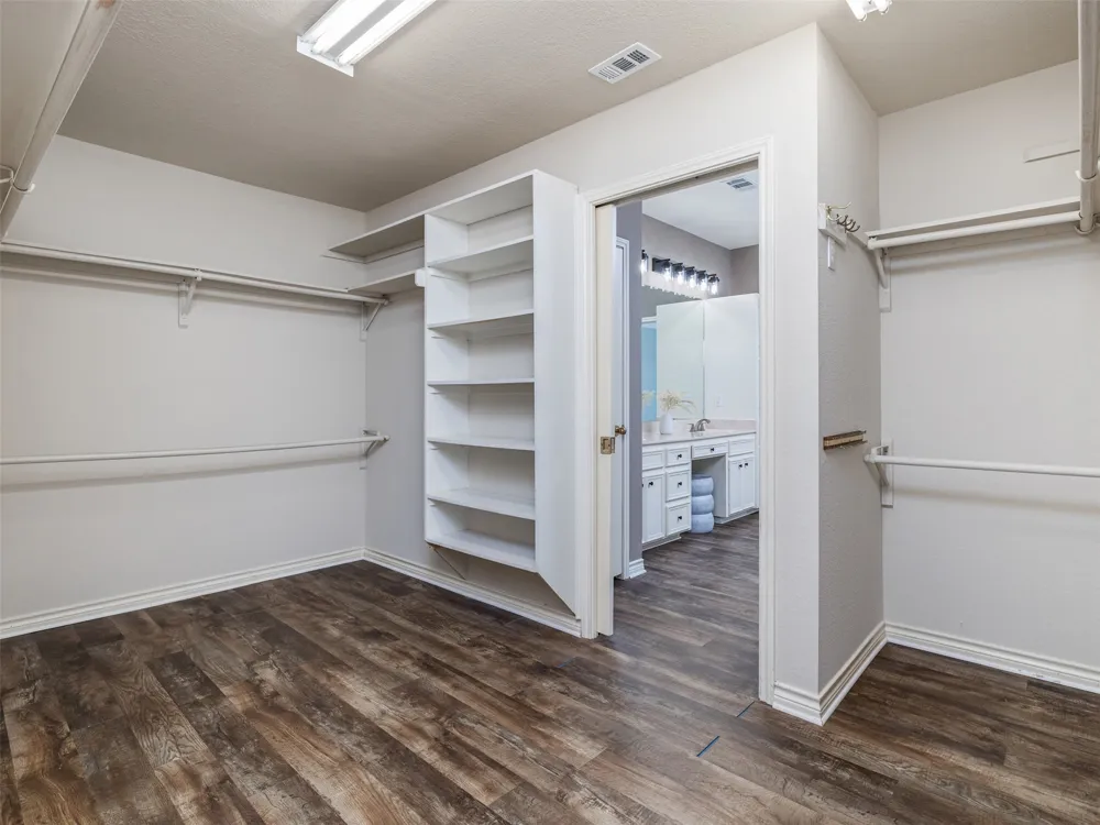 2807 Declaration Circle Lago Vista, TX 78645